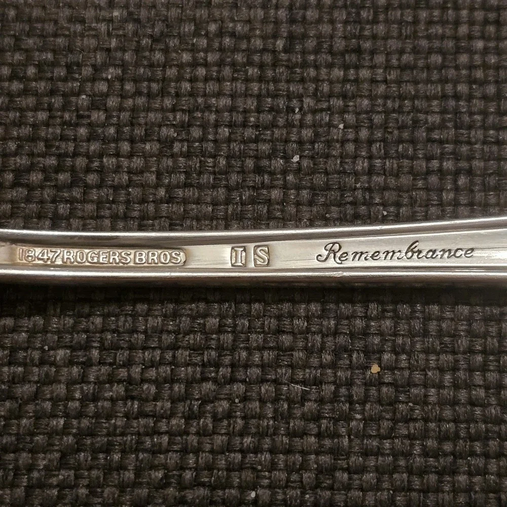 William Rogers Set Of 7 Remembrance Silverplate Tea Spoons 6.25